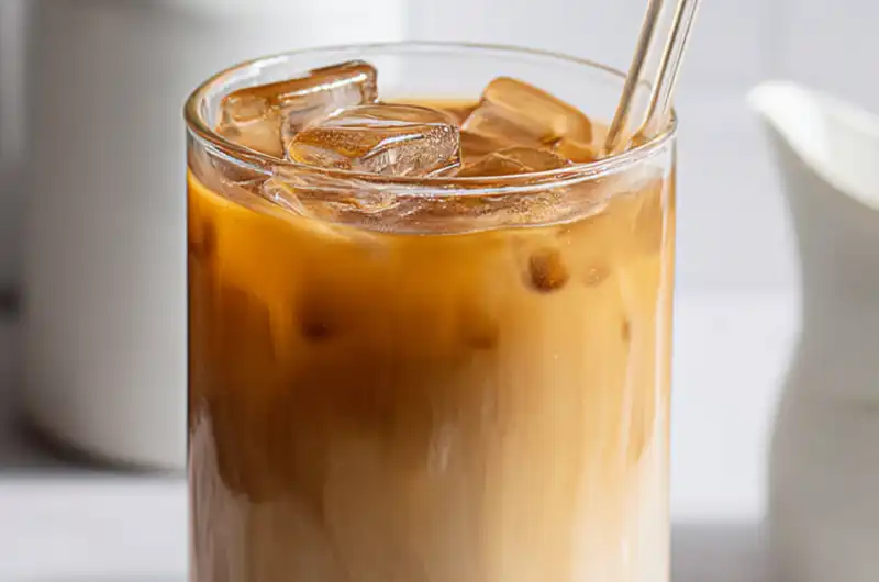 Iced Vanilla Latte at Home