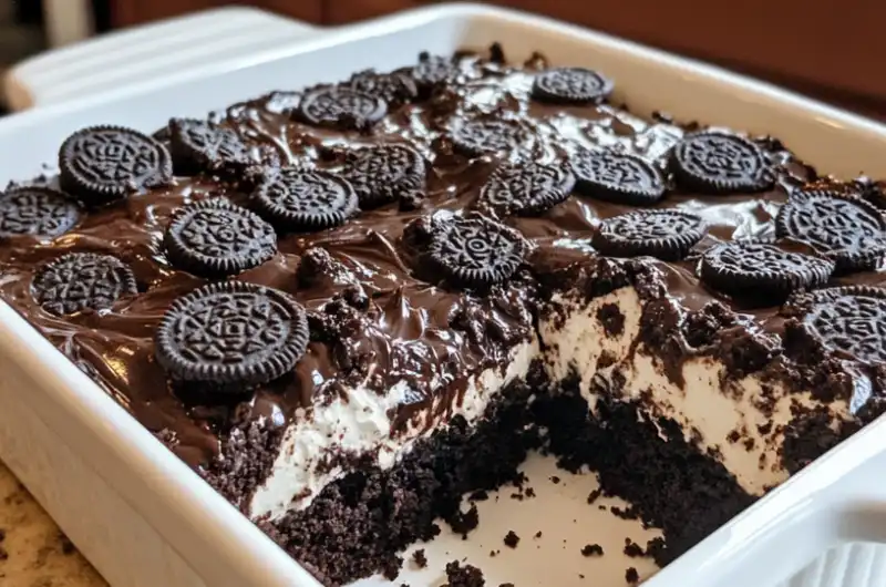 Oreo Earthquake Cake