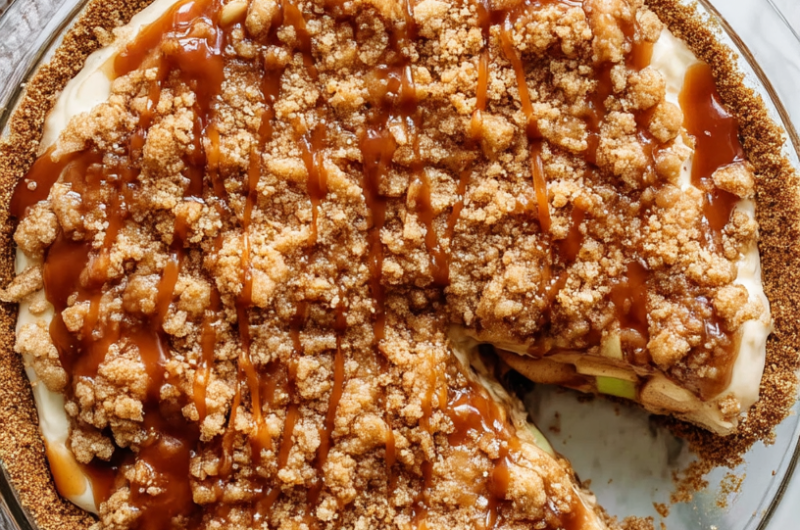 Caramel Apple Cheesecake Pie