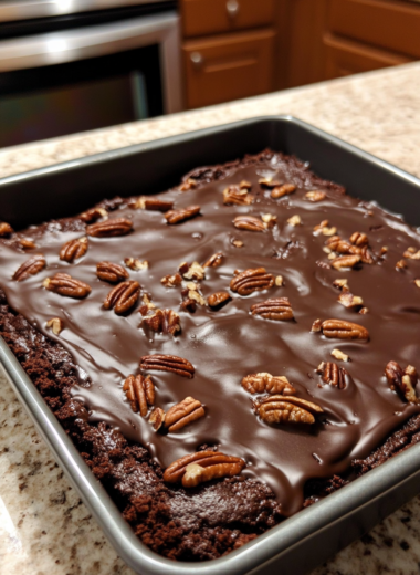 Old Fashioned Chocolate Cake